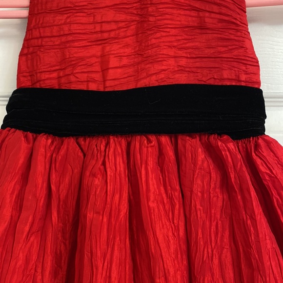 Girls Red and Black Christmas / Holiday Dress size 6 - Picture 7 of 8
